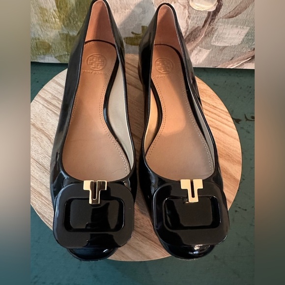 TORY BURCH T-Ring‎ Flat Black Patent Calf Flats size 7C - Picture 3 of 13